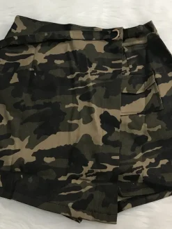 Camouflage Pocketed Mini Skirt Shorts