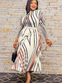 Long Sleeves Pleated Maxi Dresss