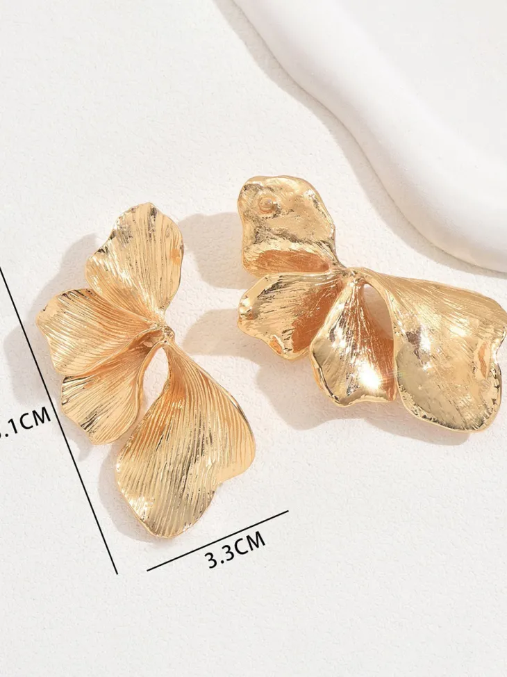 Metal Floral Petal Earrings